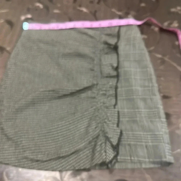 MNG Suit by Mango brown plaid mini skirt - Picture 4 of 9